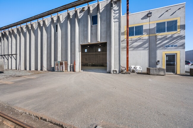 More details for 19135 94th Ave, Surrey, BC - Industrial for Sale