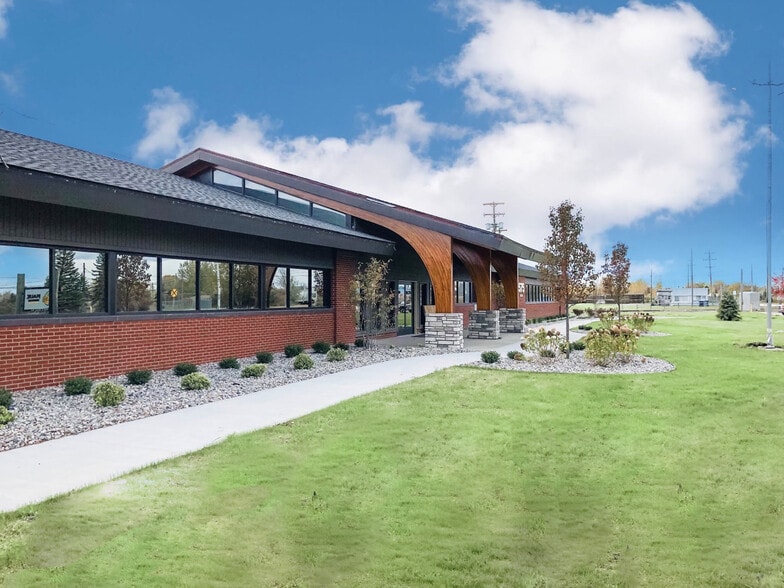 4868 Wilder Rd, Bay City, MI for lease - Building Photo - Image 2 of 15