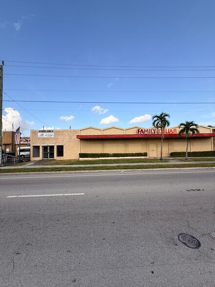 9360 NW 27th Ave, Miami, FL à louer - Photo du bâtiment - Image 3 de 19