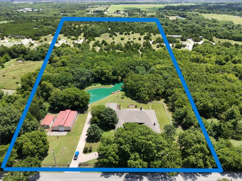636 Possom Trot Hollow Rd, Whitewright, TX à vendre - Photo du bâtiment - Image 3 de 3
