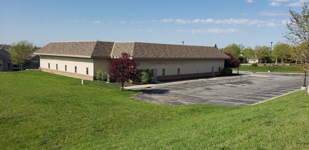 5225 N 158th Ave, Omaha, NE à vendre - Photo du bâtiment - Image 2 de 15