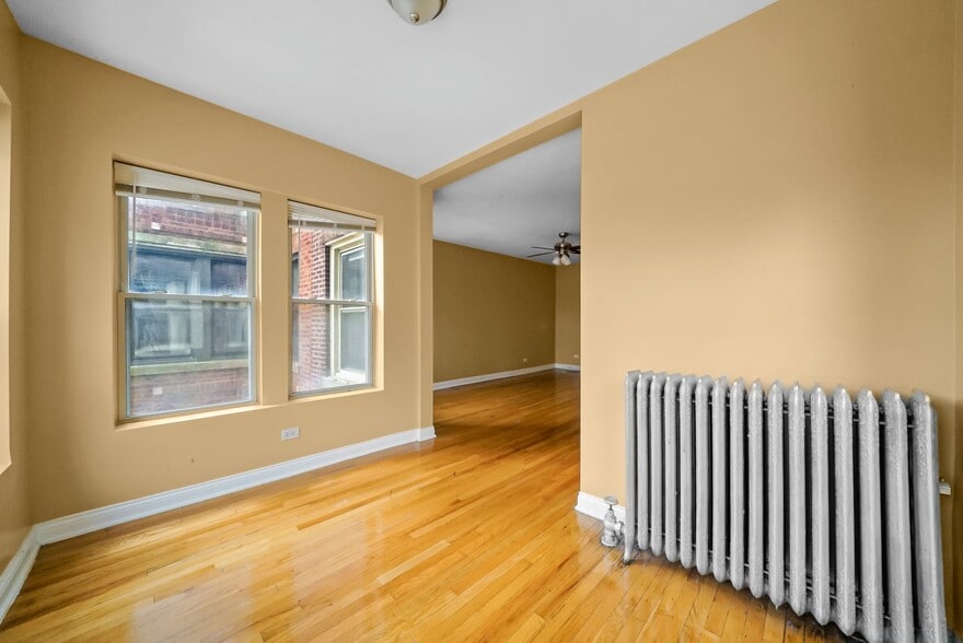 7220 S Yates Blvd, Chicago, IL à vendre - Photo du bâtiment - Image 3 de 14