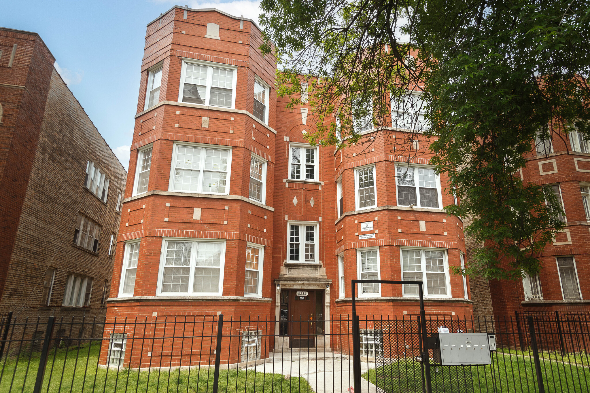 8238 S Eberhart Ave, Chicago, IL for sale Primary Photo- Image 1 of 2