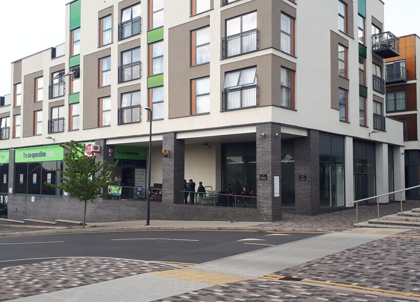 Long Down Ave, Bristol à louer - Photo du bâtiment - Image 2 de 2