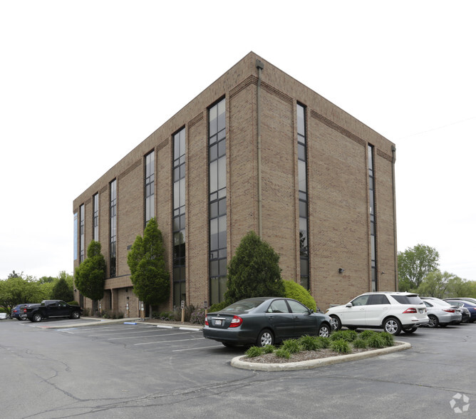 3590 Hobson Rd, Woodridge, IL for lease - Building Photo - Image 2 of 6