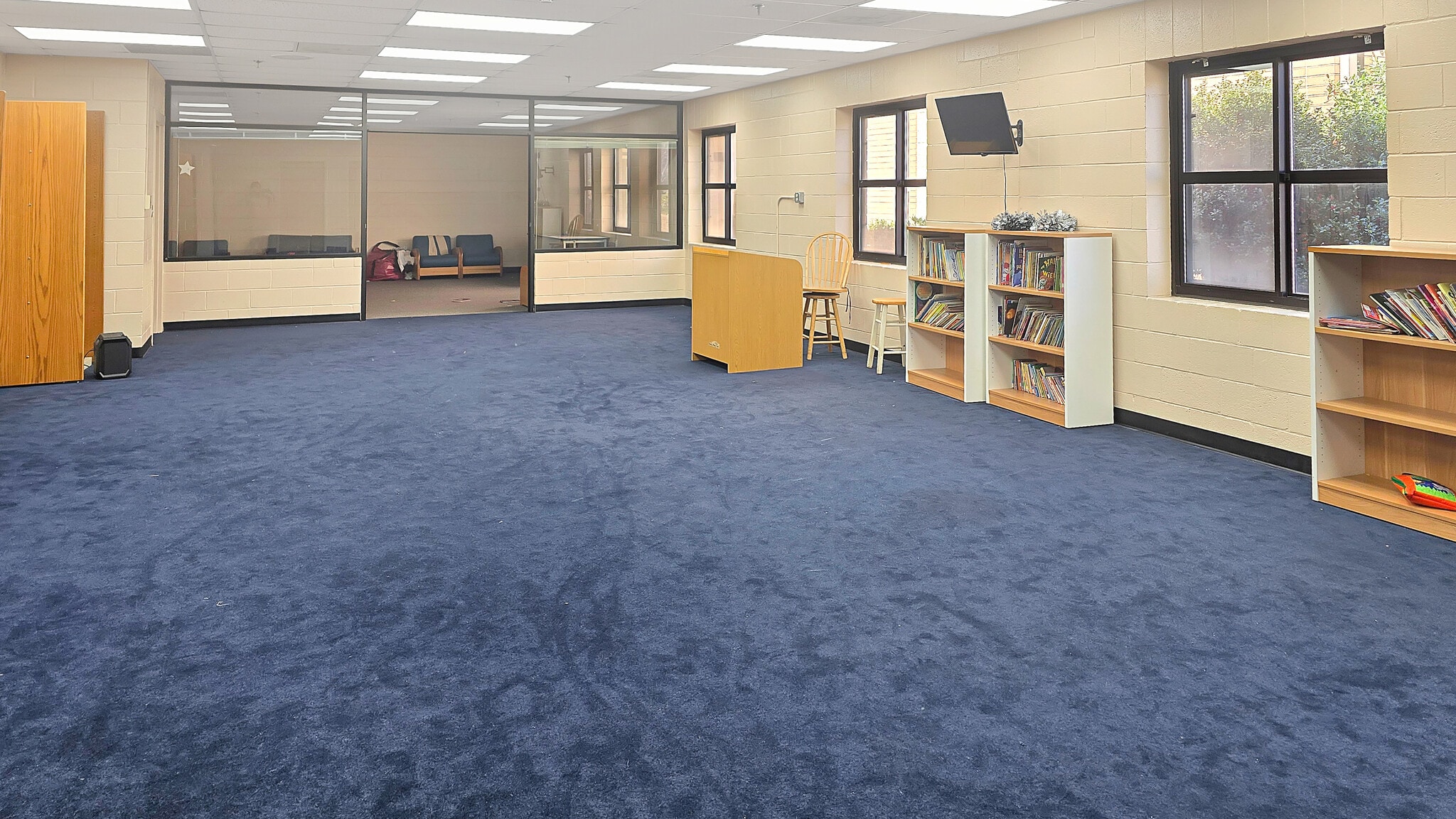 6015 Old Stone Mountain Rd, Stone Mountain, GA for lease Interior Photo- Image 1 of 1