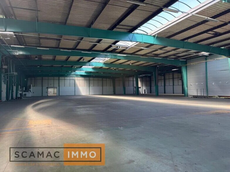 Industrial in Moissy-Cramayel for lease - Building Photo - Image 2 of 10