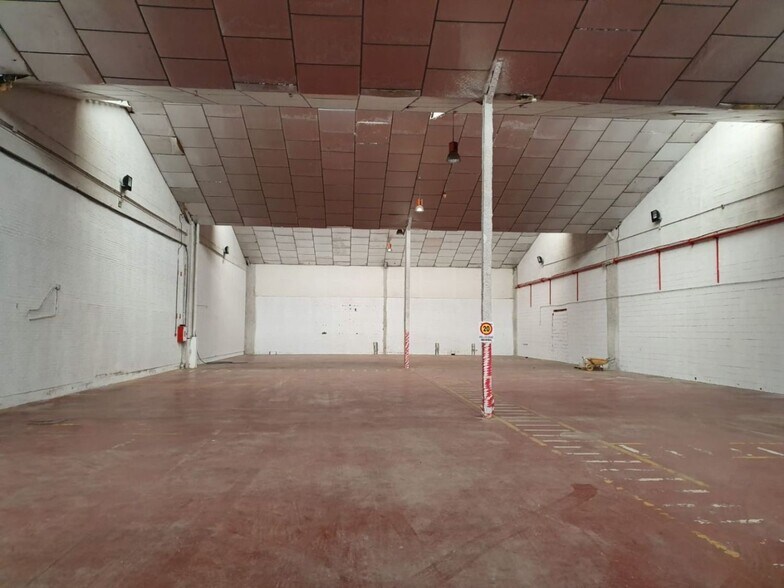 Calle Automoción, S/N, Sevilla, Sevilla à louer - Photo du bâtiment - Image 3 de 12