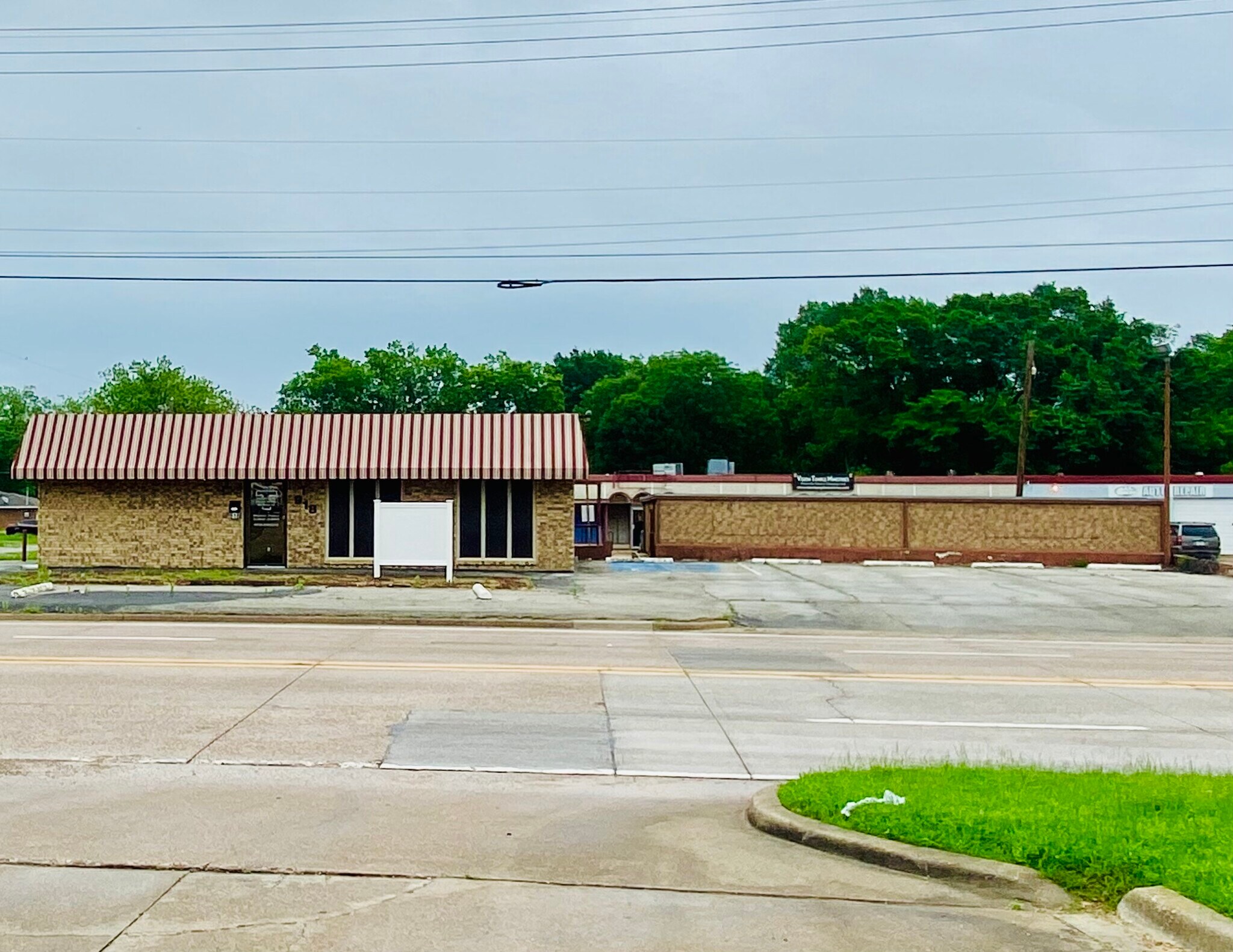 918 N Dallas Ave, Lancaster, TX for sale Primary Photo- Image 1 of 13