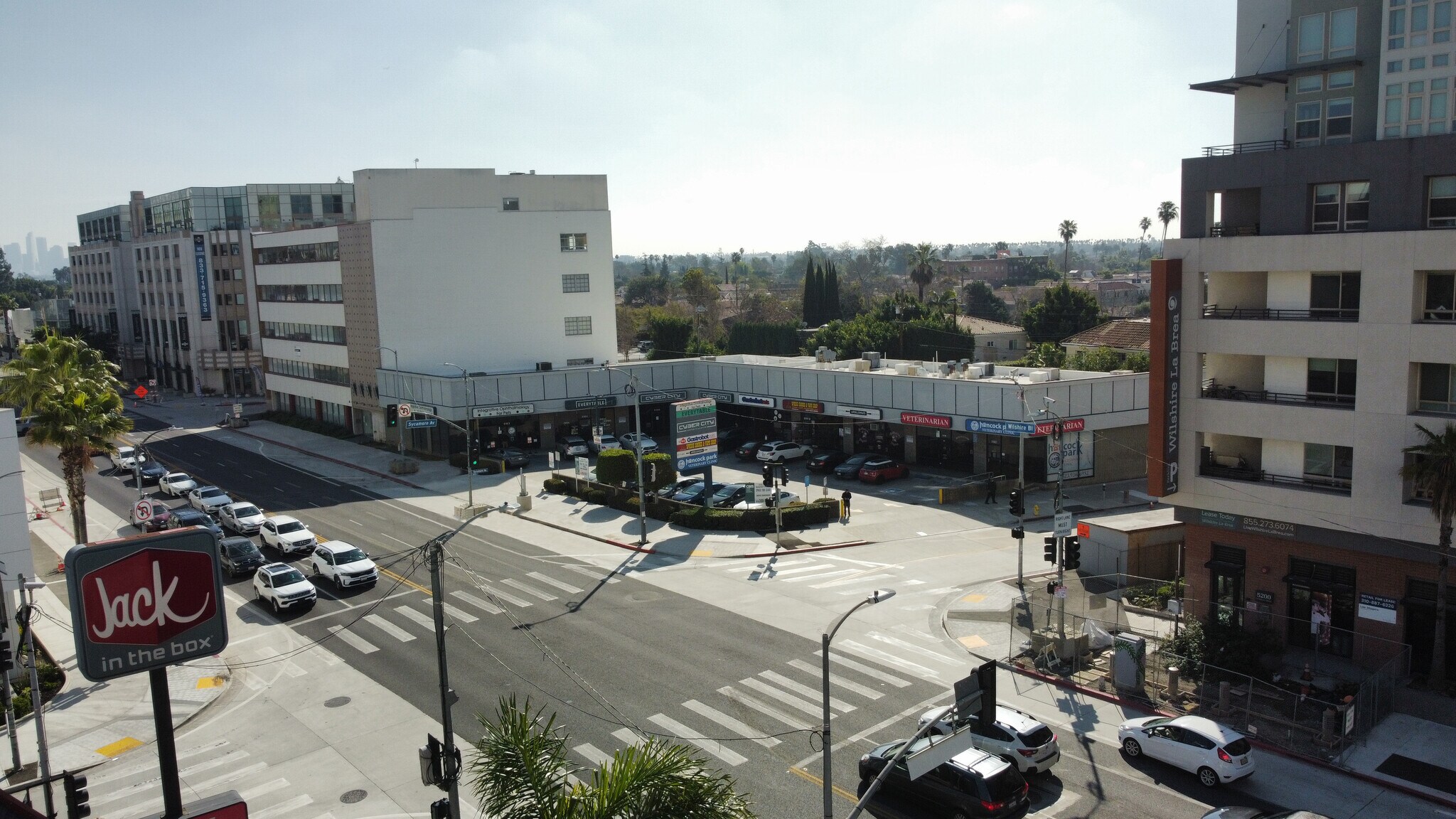 5162-5180 Wilshire Blvd, Los Angeles, CA à louer Photo du bâtiment- Image 1 de 4