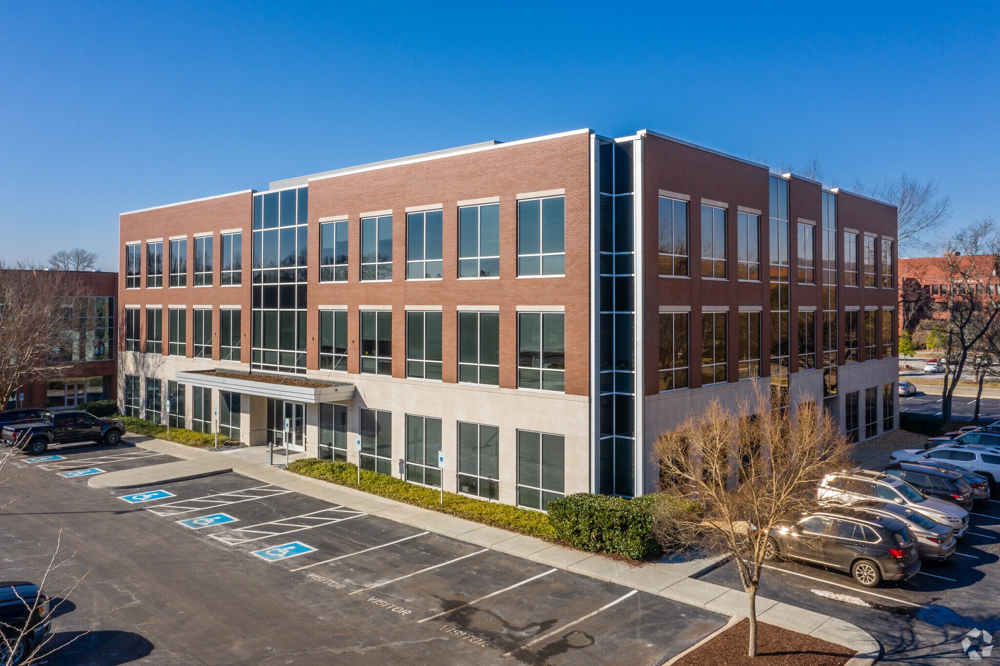 112 Westwood Pl, Brentwood, TN for lease Building Photo- Image 1 of 5