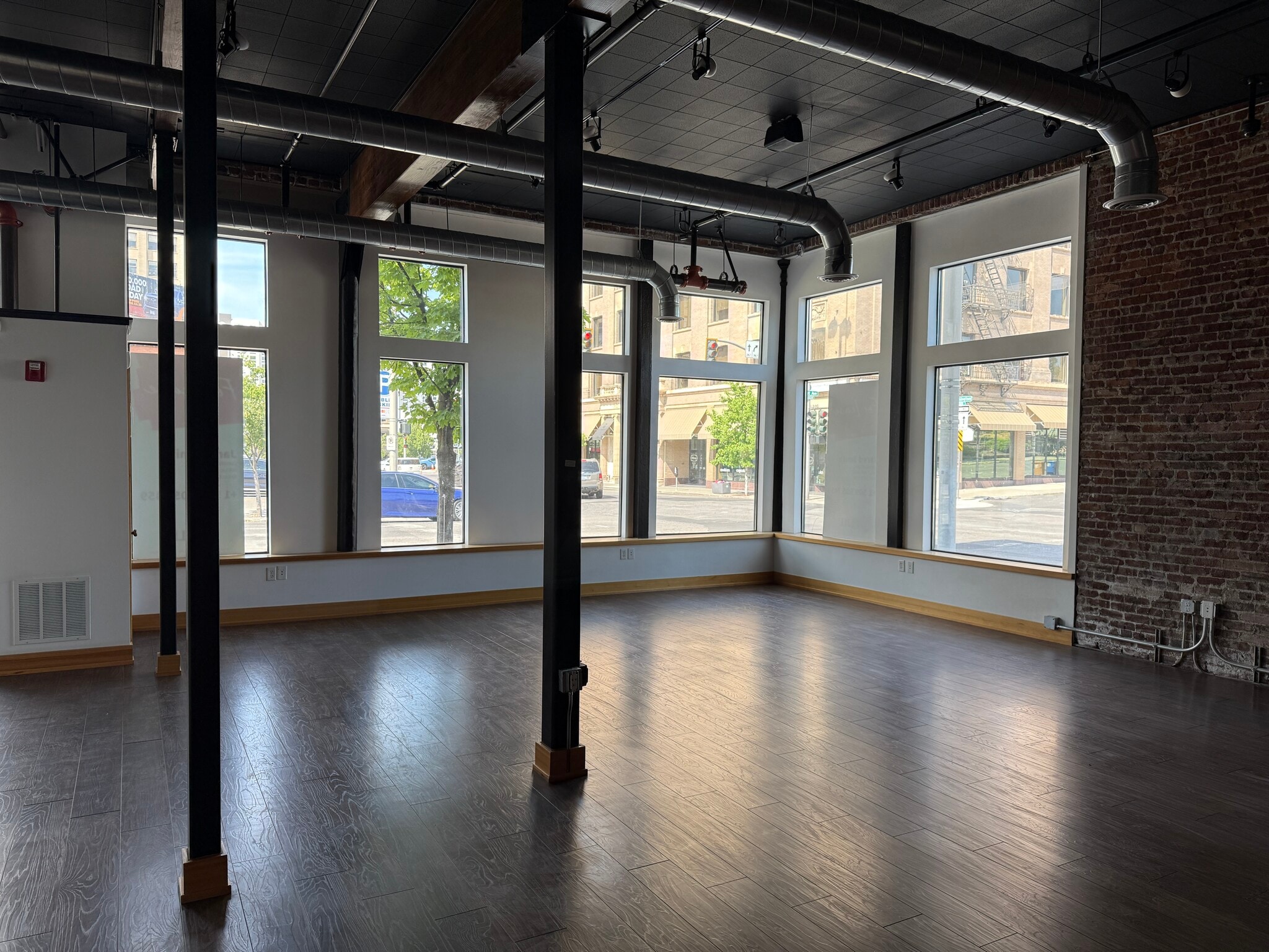 401 W First Ave, Spokane, WA for lease Interior Photo- Image 1 of 9