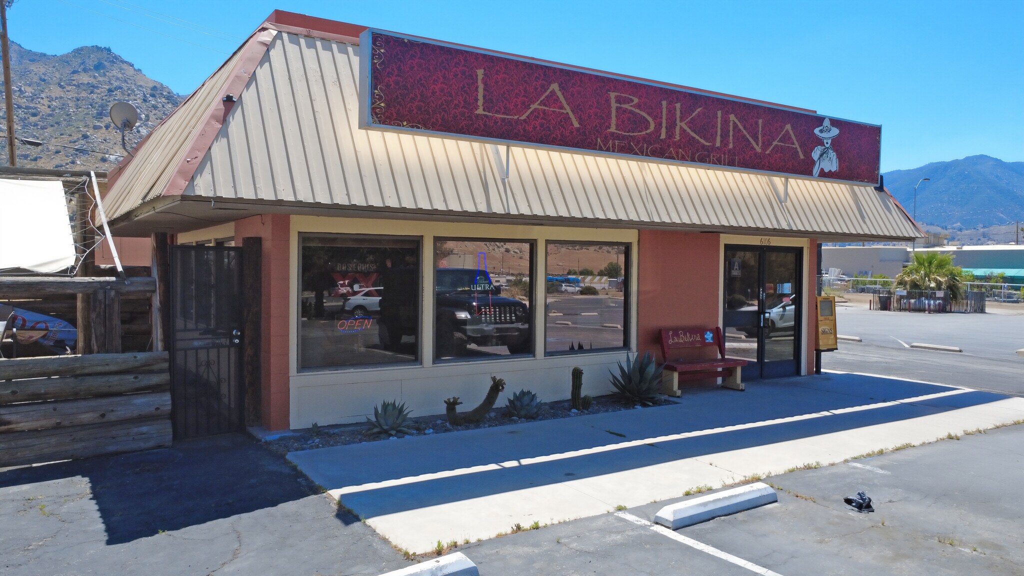 6106 Lake Isabella Blvd, Lake Isabella, CA à vendre Photo principale- Image 1 de 13