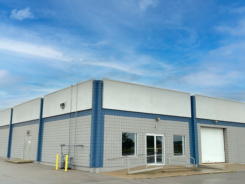 6001-6005 Porter Rd, Niagara Falls, NY for lease - Building Photo - Image 1 of 3