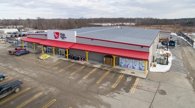 Plus de détails pour 231 Lombard St, Smiths Falls, ON - Commerce de détail à vendre