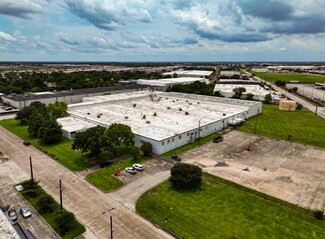 Plus de détails pour 8440 Tewantin Dr, Houston, TX - Industriel à vendre