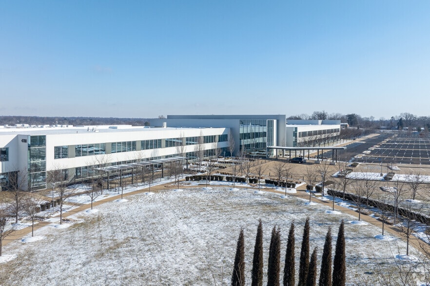 4700 N Hanley Rd, Berkeley, MO for lease - Building Photo - Image 3 of 20