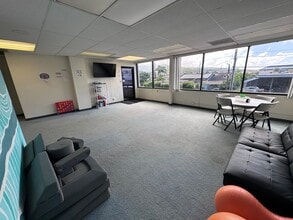 1210 Artesian St, Honolulu, HI for lease Interior Photo- Image 2 of 6