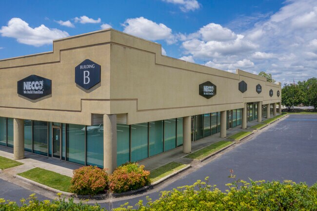 Plus de détails pour 506 Manchester Expy, Columbus, GA - Bureau, Local d'activités à louer