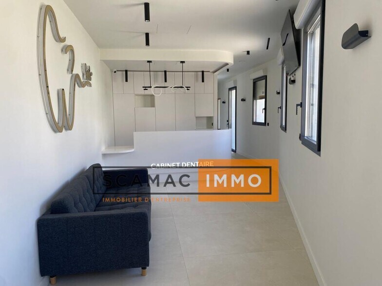 Flex in Marseille for lease - Interior Photo - Image 3 of 6