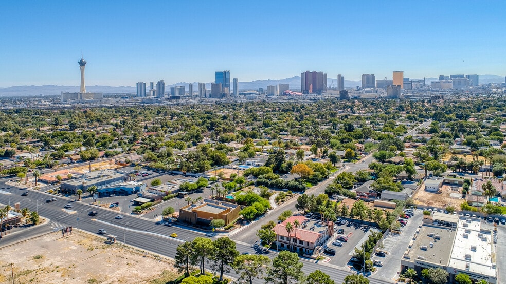 2801 W Charleston Blvd, Las Vegas, NV for lease - Aerial - Image 2 of 8