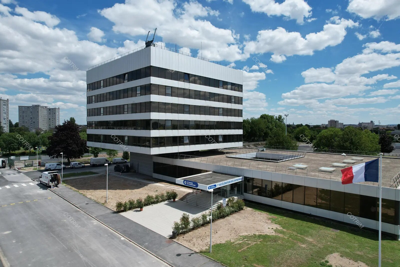 12 Rue André Huet, Reims à louer Photo du bâtiment- Image 1 de 8