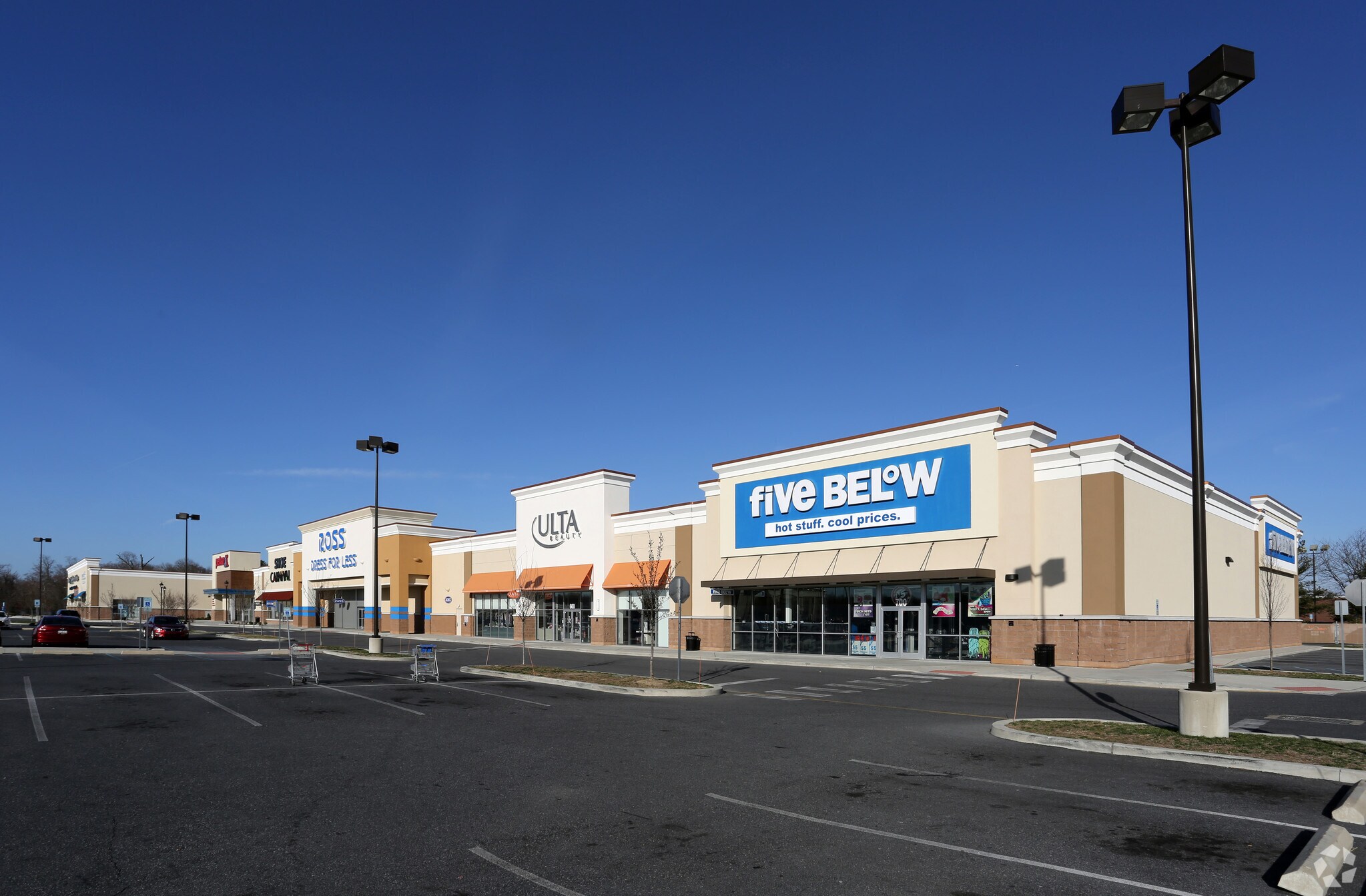 1574 N Dupont Hwy, Dover, DE à louer Photo principale- Image 1 de 6