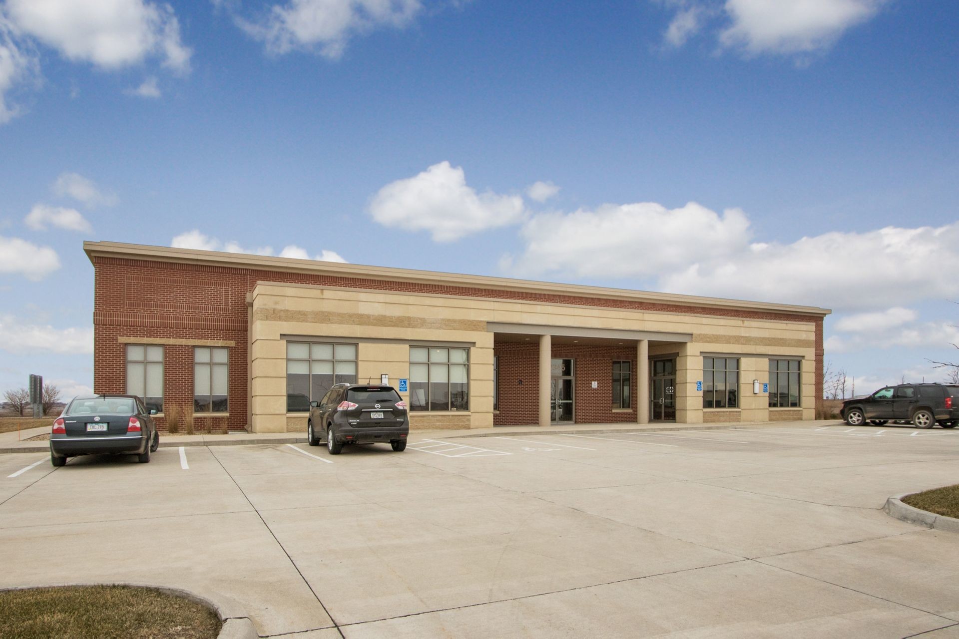 2345 Landon Rd, North Liberty, IA for lease Building Photo- Image 1 of 5