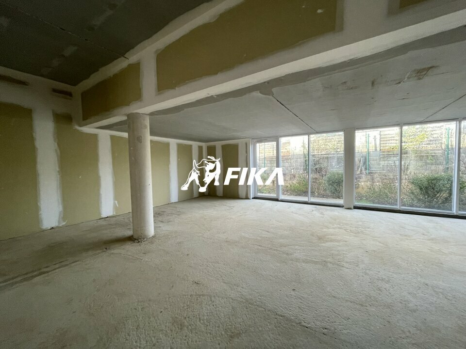 Retail in Mérignac for sale Interior Photo- Image 1 of 13