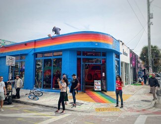 Plus de détails pour 2399-175 NW 2nd Ave, Miami, FL - Commerce de détail à louer