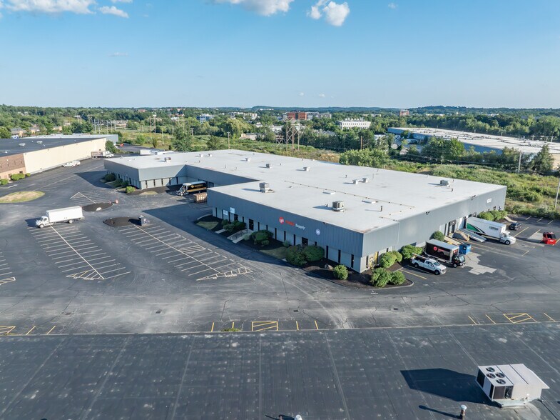 90 Commerce Way, Woburn, MA à louer - Photo du bâtiment - Image 3 de 5