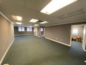 9411-9417 West St, Manassas, VA for lease Interior Photo- Image 2 of 6