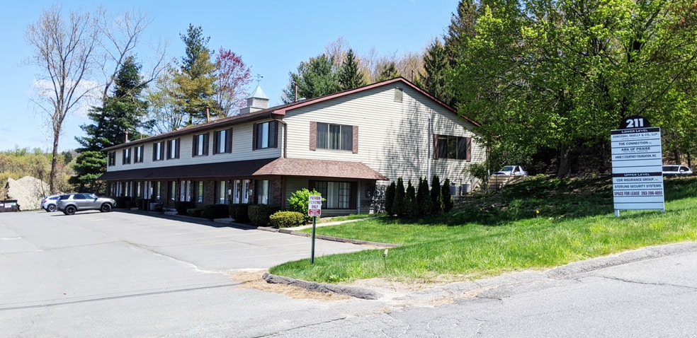211 Schraffts Dr, Waterbury, CT for lease - Building Photo - Image 2 of 2