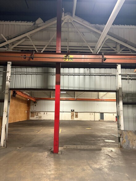 401 S Washington St, Hutchinson, KS à louer - Photo intérieure - Image 2 de 7