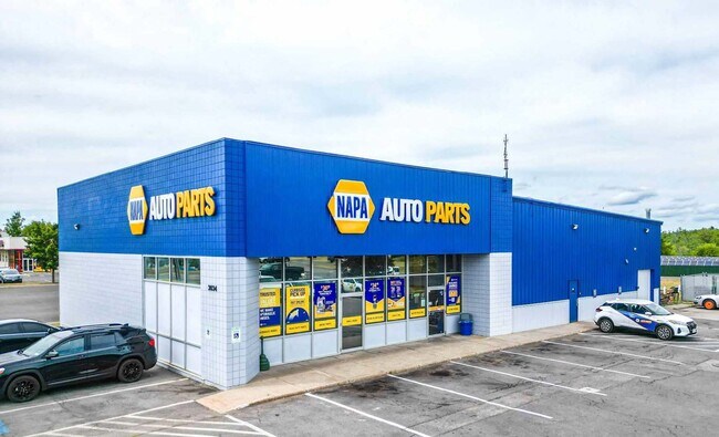 Plus de détails pour 3034 East Ave, Central Square, NY - Commerce de détail à vendre