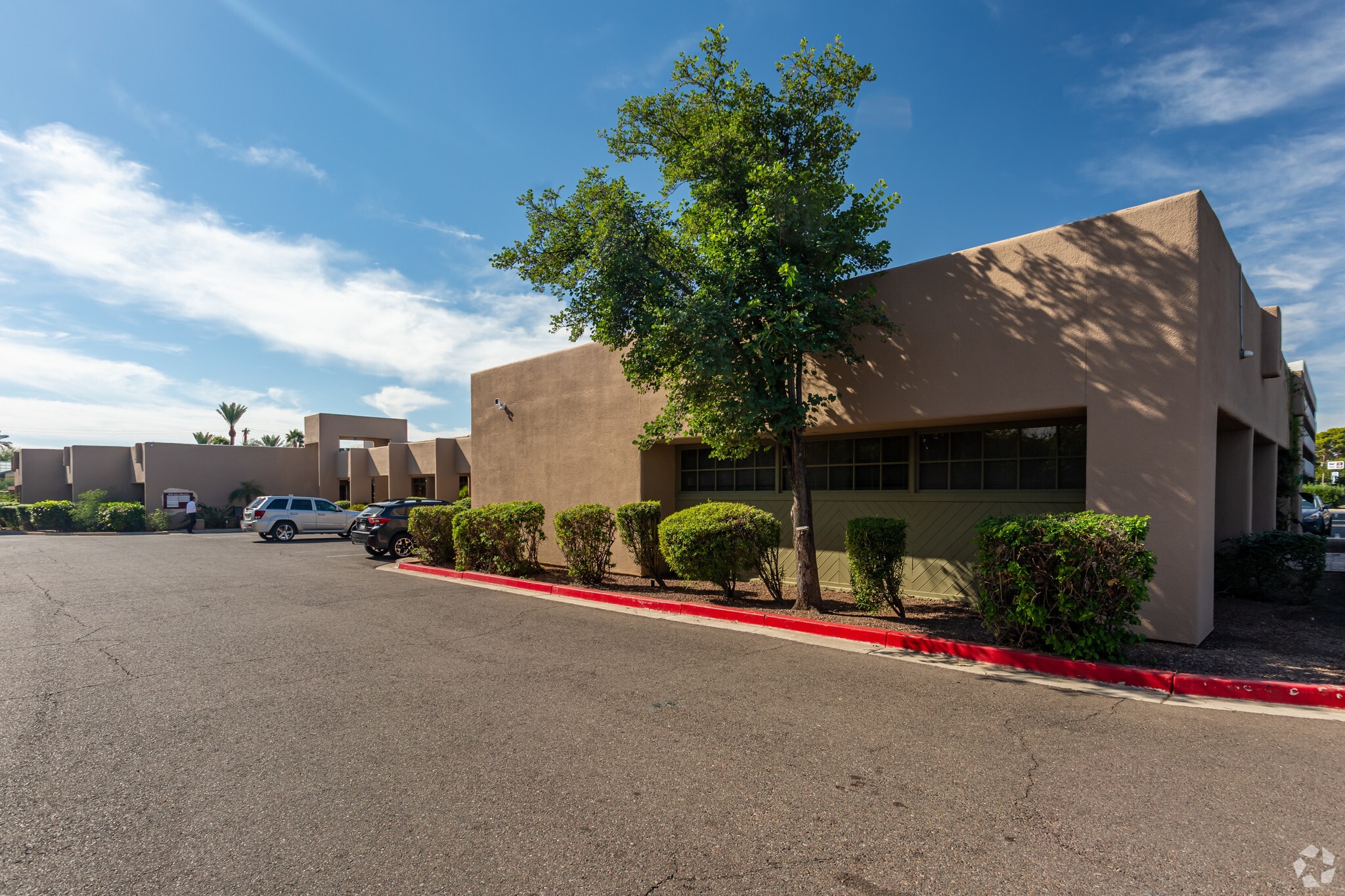 1645 E Missouri Ave, Phoenix, AZ à louer Photo principale- Image 1 de 14