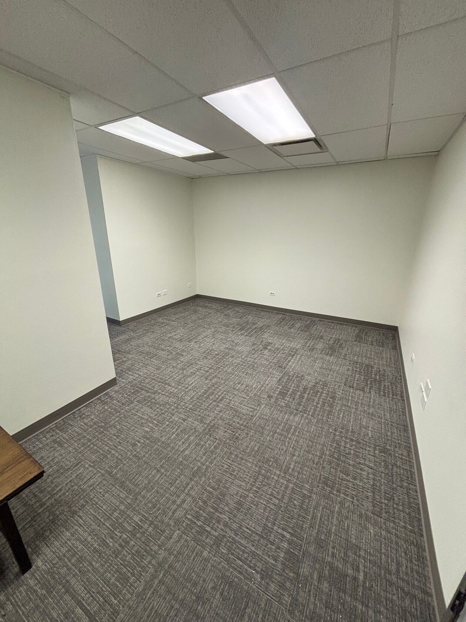 8 W Dry Creek Cir, Littleton, CO for lease Interior Photo- Image 1 of 8