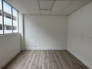 299 Alhambra Cir, Coral Gables, FL for lease Interior Photo- Image 1 of 3