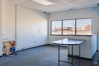 2215 W Lincoln Hwy, Merrillville, IN à louer Photo intérieure- Image 1 de 4