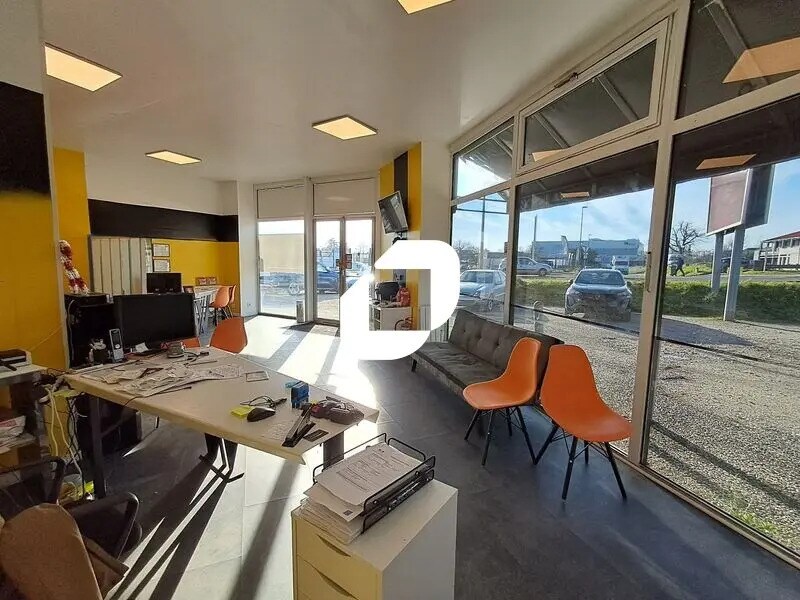 Bureau dans Lormont à louer Photo intérieure- Image 1 de 7