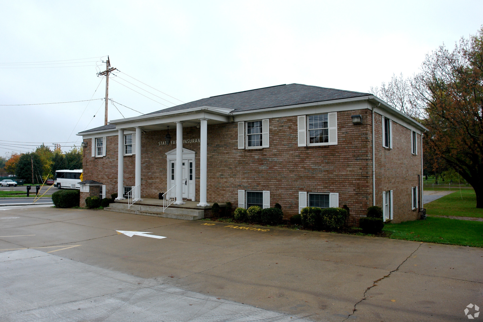 2050 S Arlington Rd, Akron, OH à vendre Photo principale- Image 1 de 5