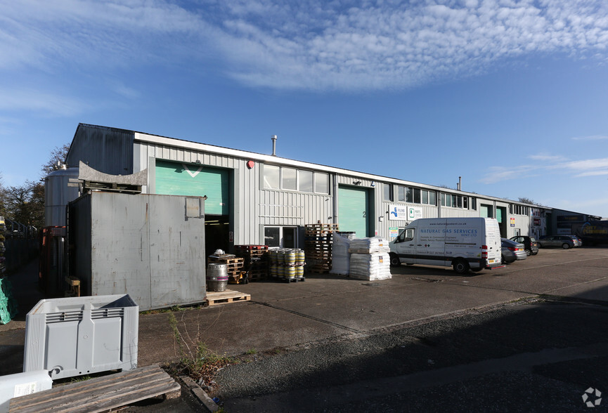 Hornet Clos, Broadstairs for lease - Primary Photo - Image 1 of 3