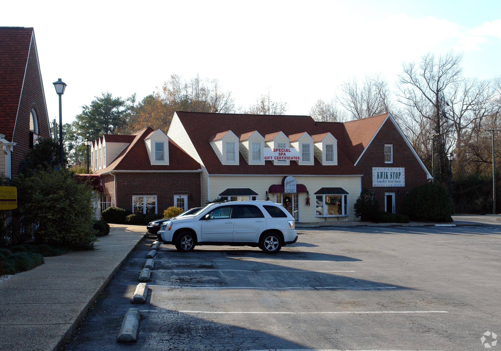 715 Gum Branch Rd, Jacksonville, NC à louer Photo principale- Image 1 de 3