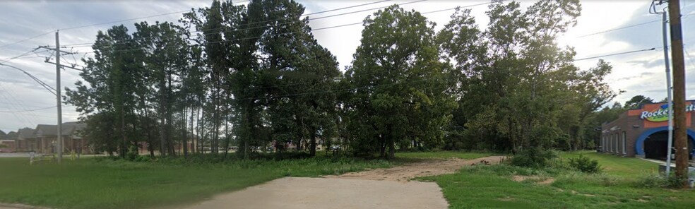 Richmond & Moores Ln, Texarkana, TX à vendre - Photo du bâtiment - Image 2 de 5