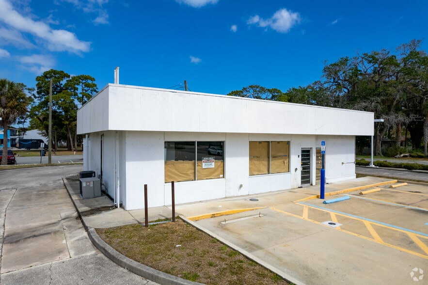 1220 S Washington Ave, Titusville, FL for lease - Building Photo - Image 1 of 31