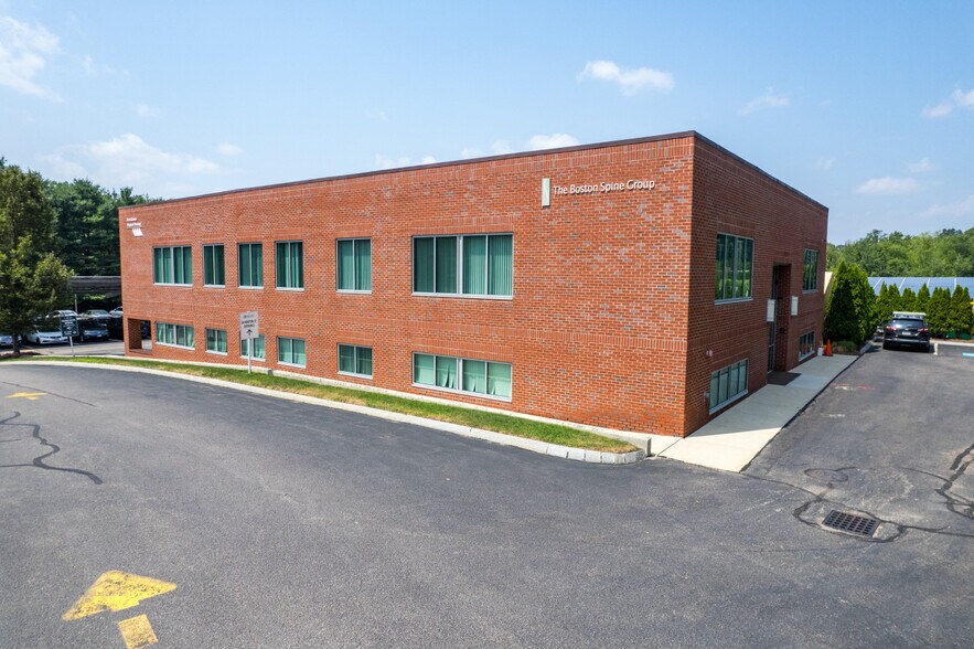 28-32 Newton St, Southborough, MA for lease - Building Photo - Image 3 of 11