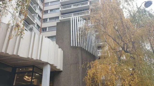 Office in Paris for sale - Building Photo - Image 1 of 8