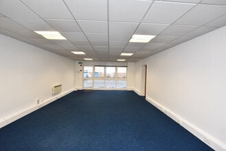 Newhouse Rd, Grangemouth for lease Interior Photo- Image 2 of 2