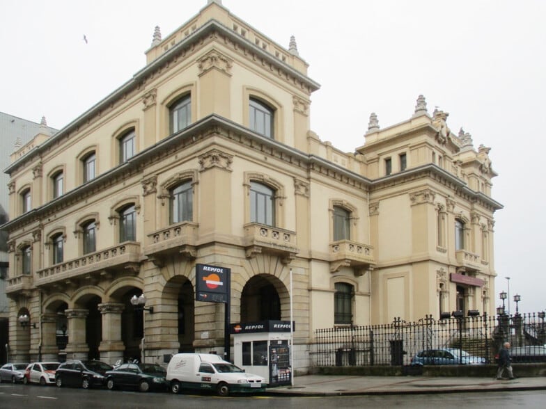 Calle Marqués de San Esteban, 2, Gijón, Asturias for lease - Primary Photo - Image 1 of 1