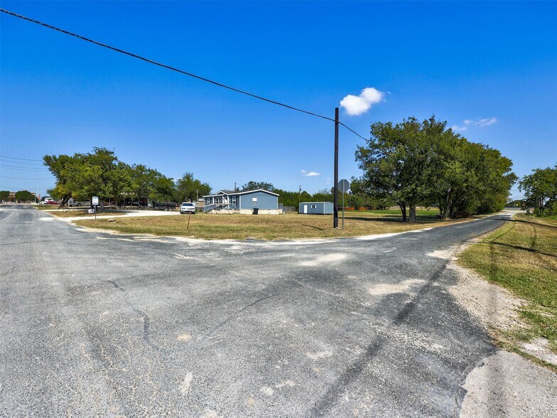 0 Avenue G Avenue N Jarrell, Jarrell, TX for sale - Primary Photo - Image 1 of 36